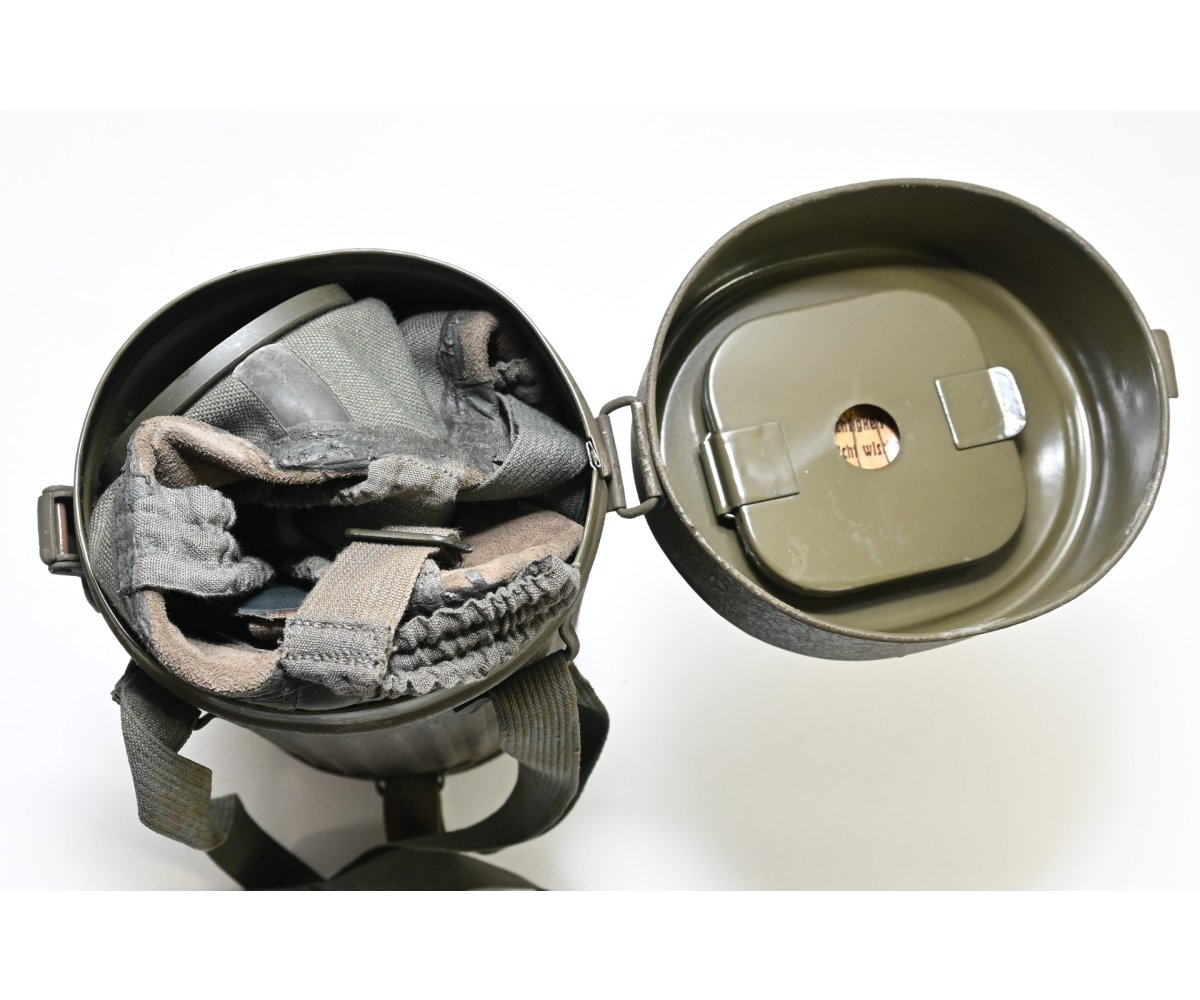 Draeger Luftschutz Gasmask Set 1939 — image 9