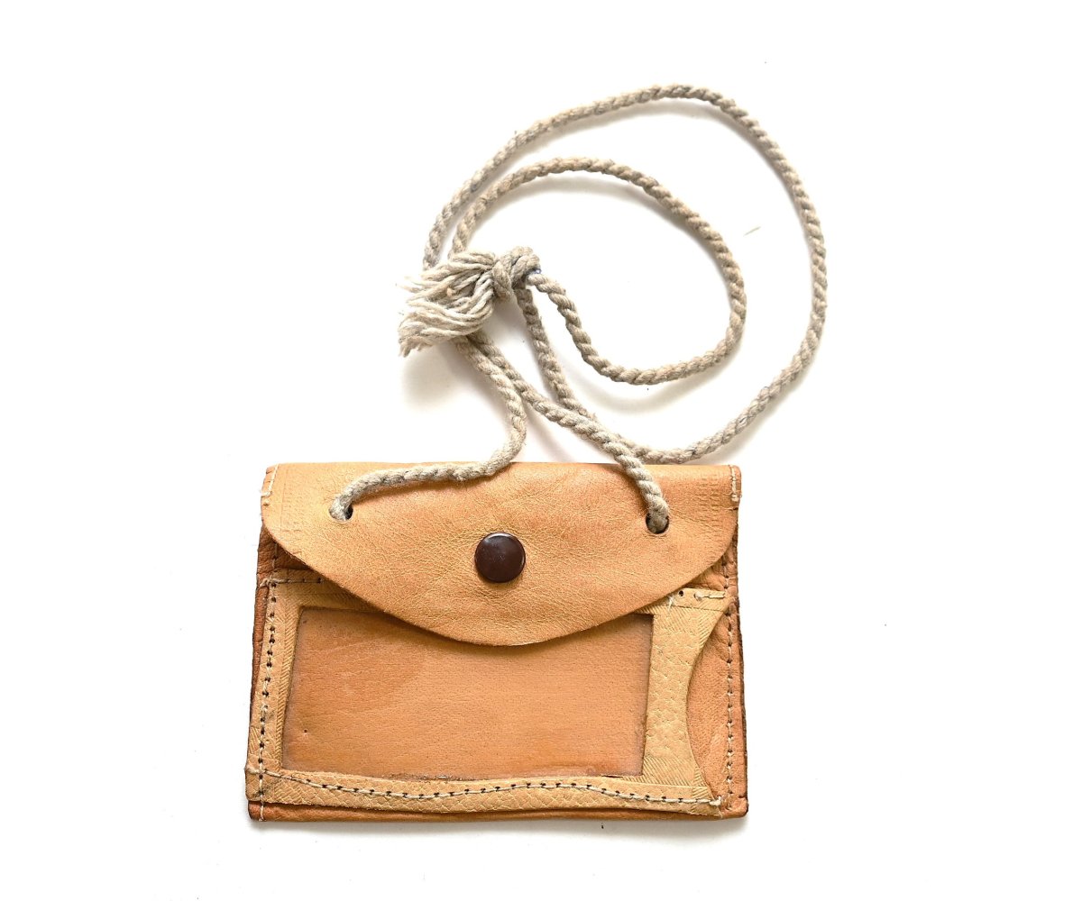 Kraftfahr Erkennungsmarke in Leather Pouch — image 2