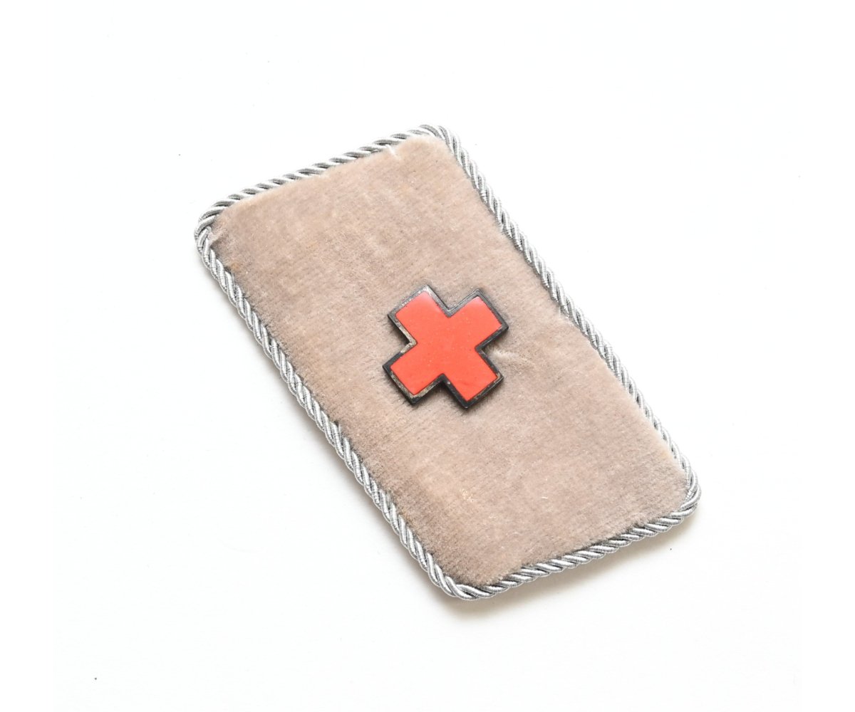 Single DRK Collar Tab