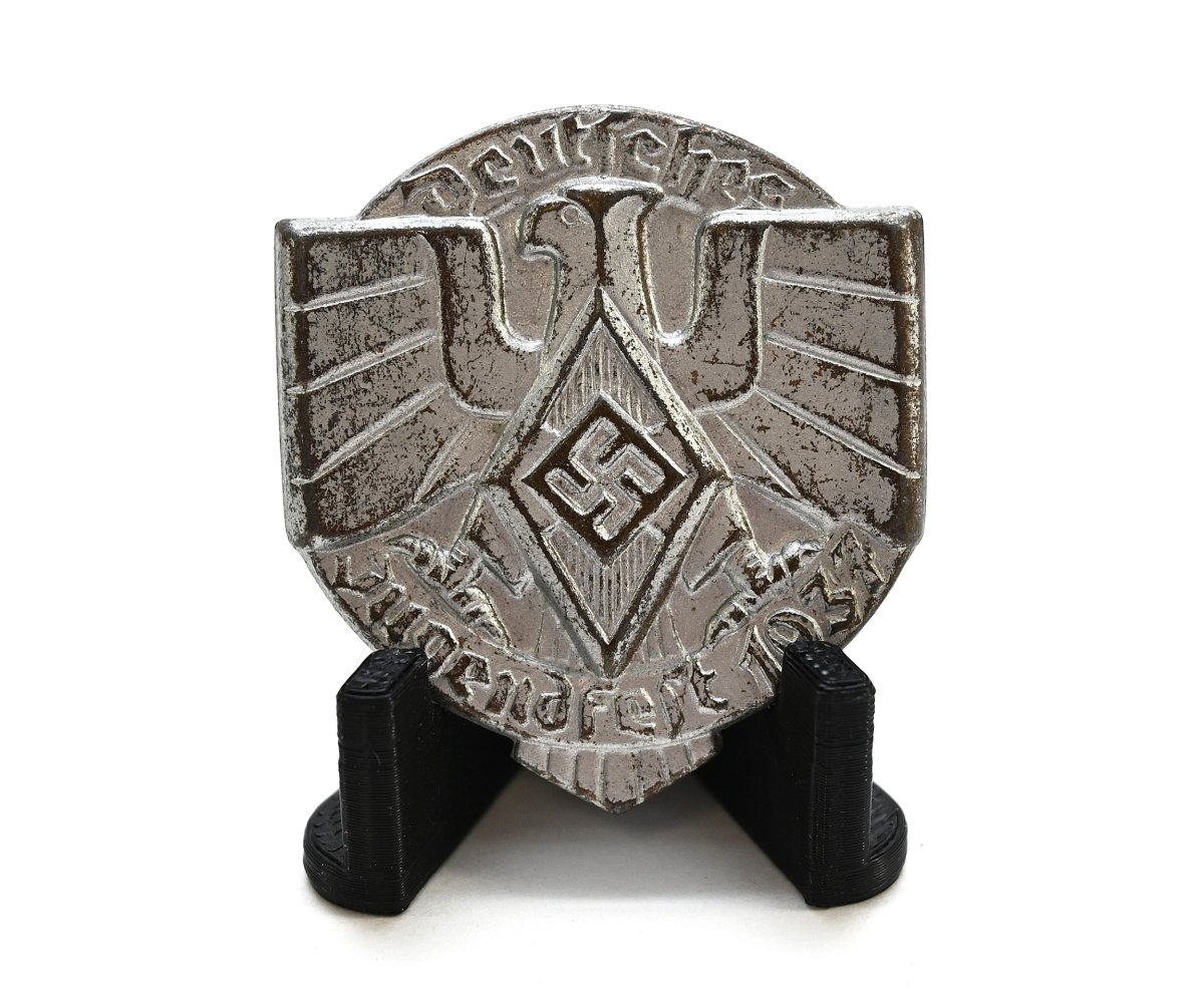 HJ 'Deutsches Jugendfest 1937' Badge