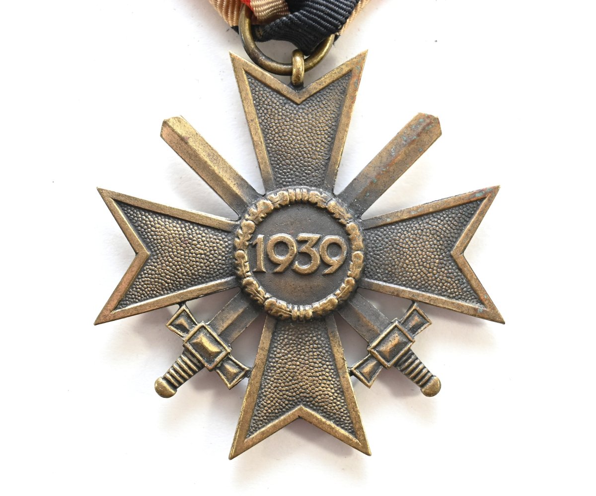 KVK 2nd Class with Swords + Ribbon — image 4