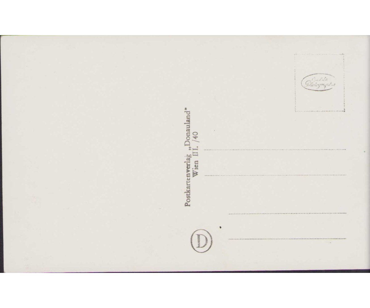 'Der Führer vor dem Heldendenkmal' Postcard — image 2