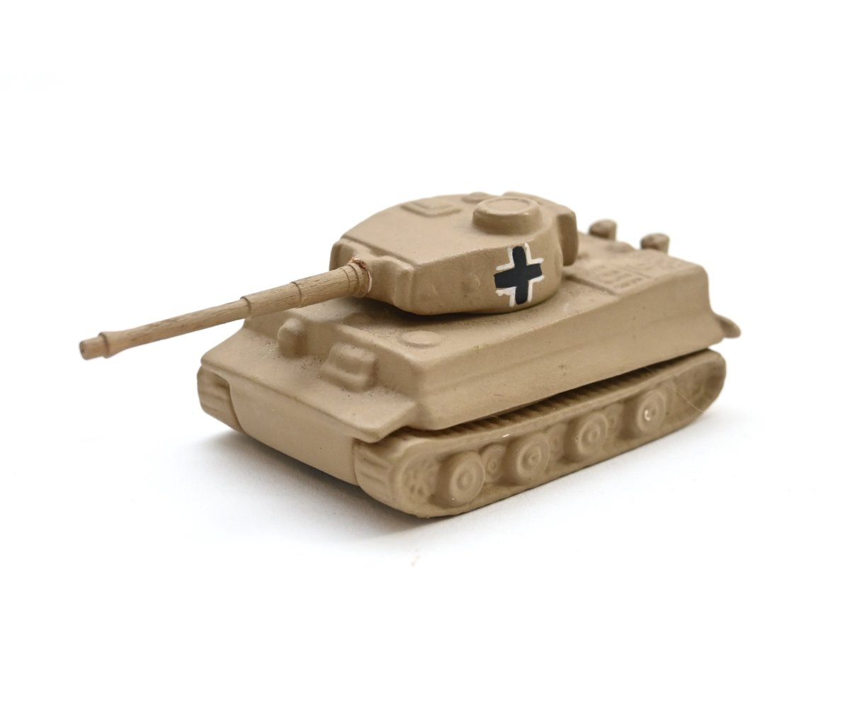 Rare Ceramic 'Sandkasten' Panzerkampfwagen VI (Tiger I) — image 2