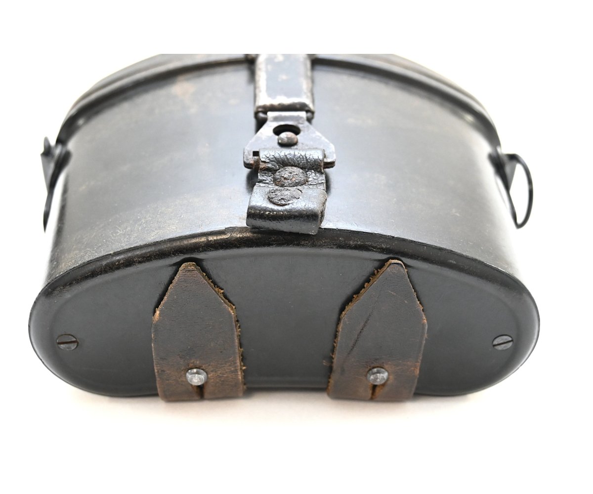 Bakelite 6x30 Dienstglas Case (brown straps) — image 3