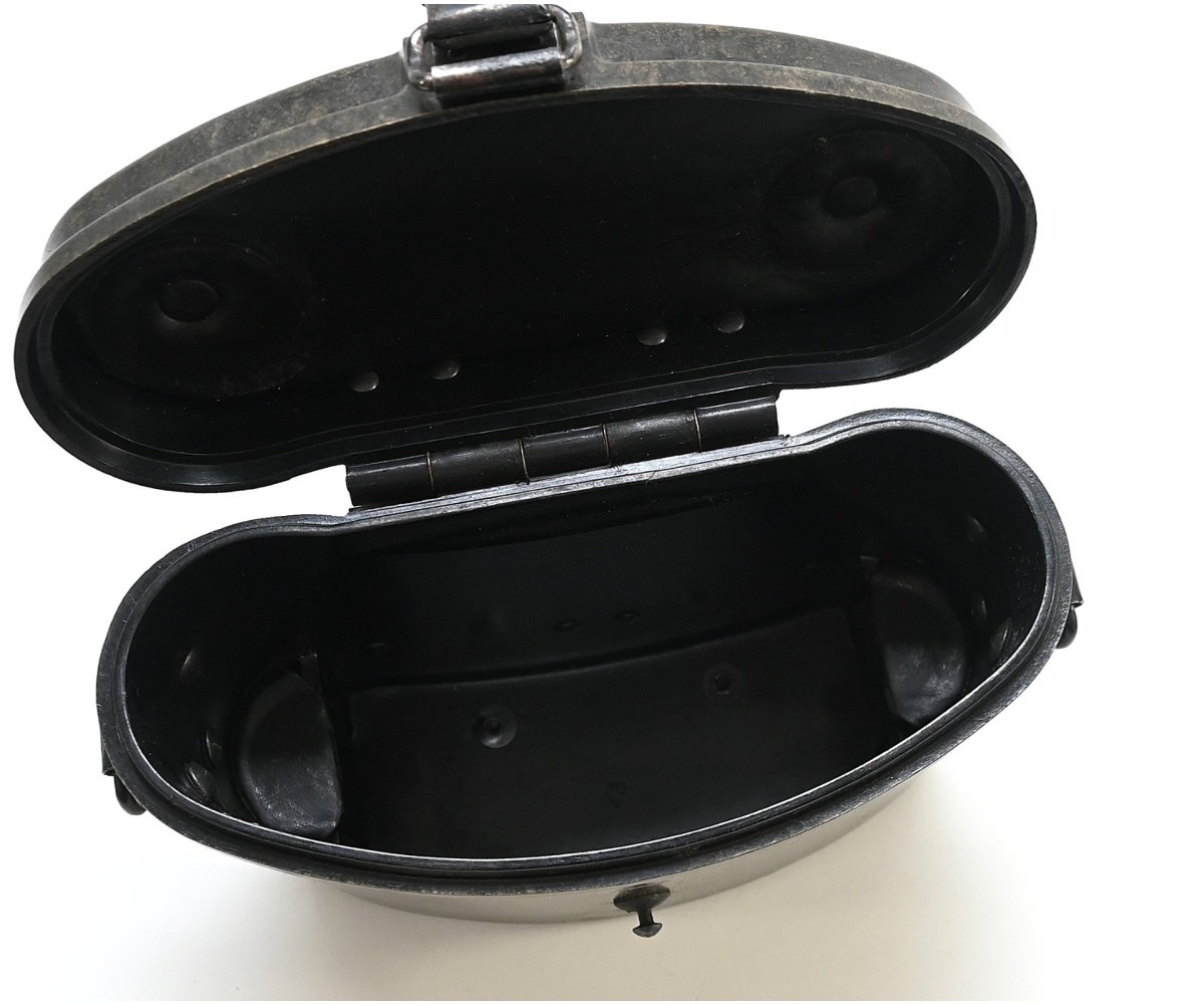 Bakelite 6x30 Dienstglas Case (brown straps) — image 8