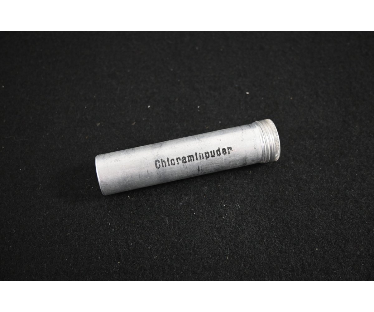 Wehrmacht Medical 'Chloraminpuder'