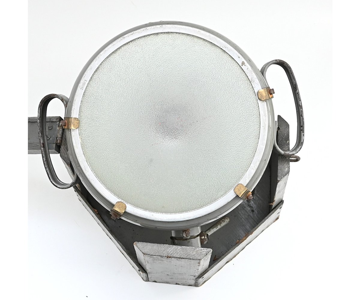 German Scheinwerfer in Transport Crate — image 9