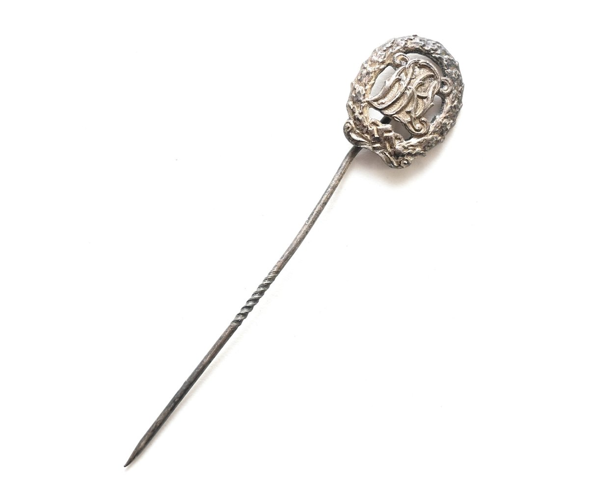 Silver DRL Sportabzeichen stickpin — image 2