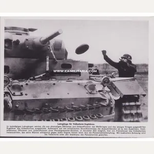 'Lehrgänge für Volkssturm' Bilderkasten Press Photo