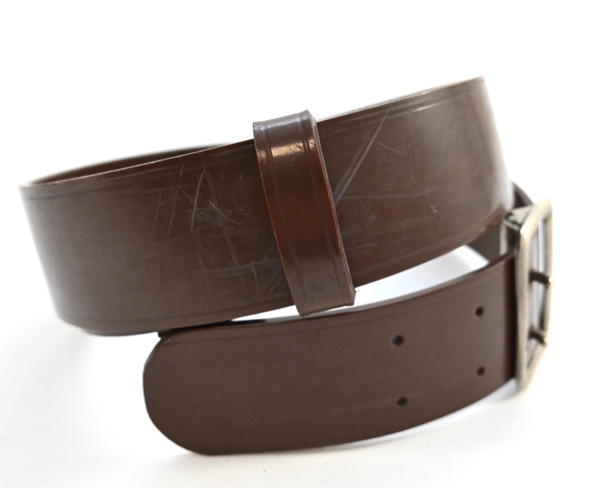 Rare 'Rubber' Political 'Zweidorn' Belt (RZM) — image 4
