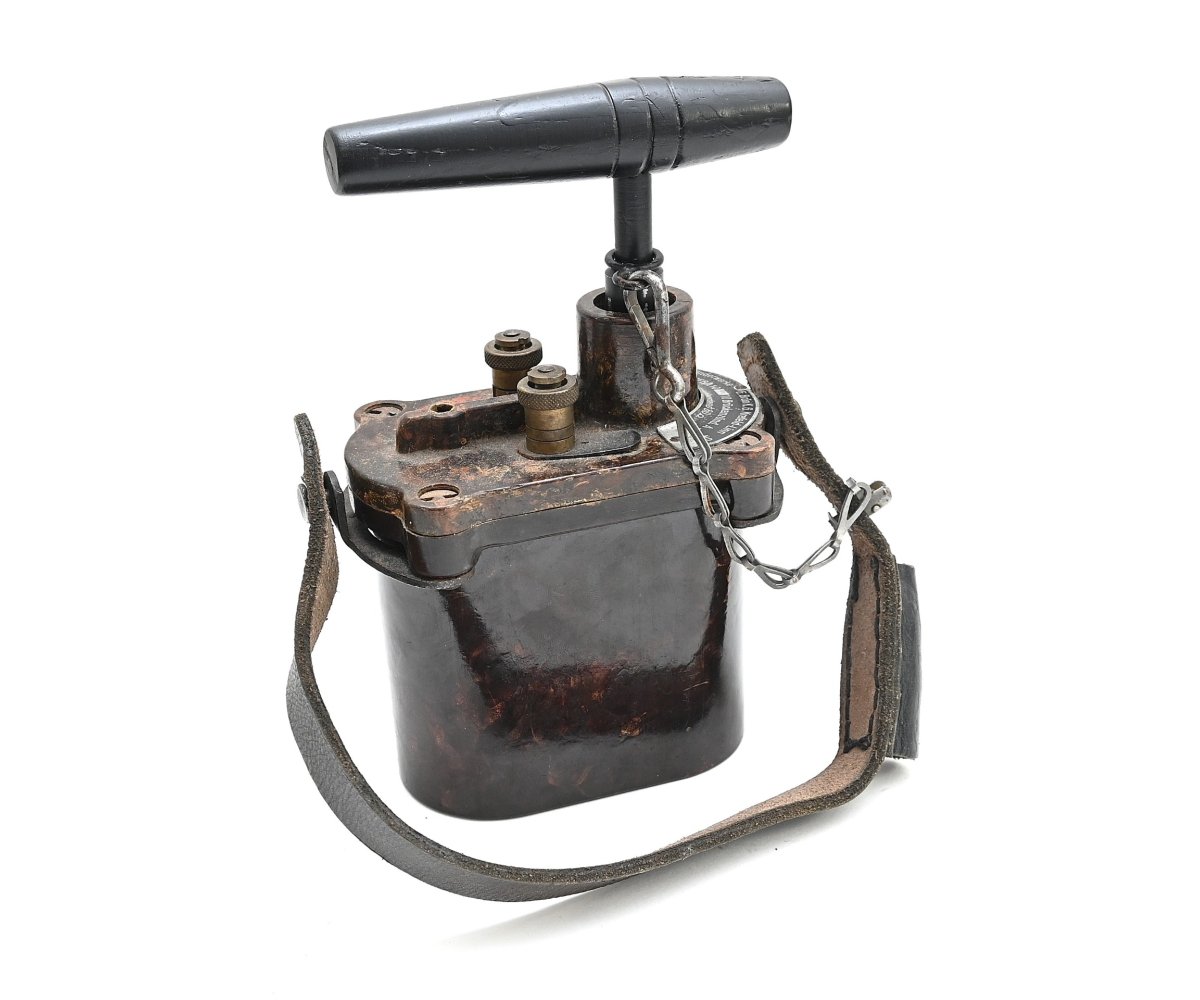 Bakelite Bergbau Zündmaschine 1943 — image 3