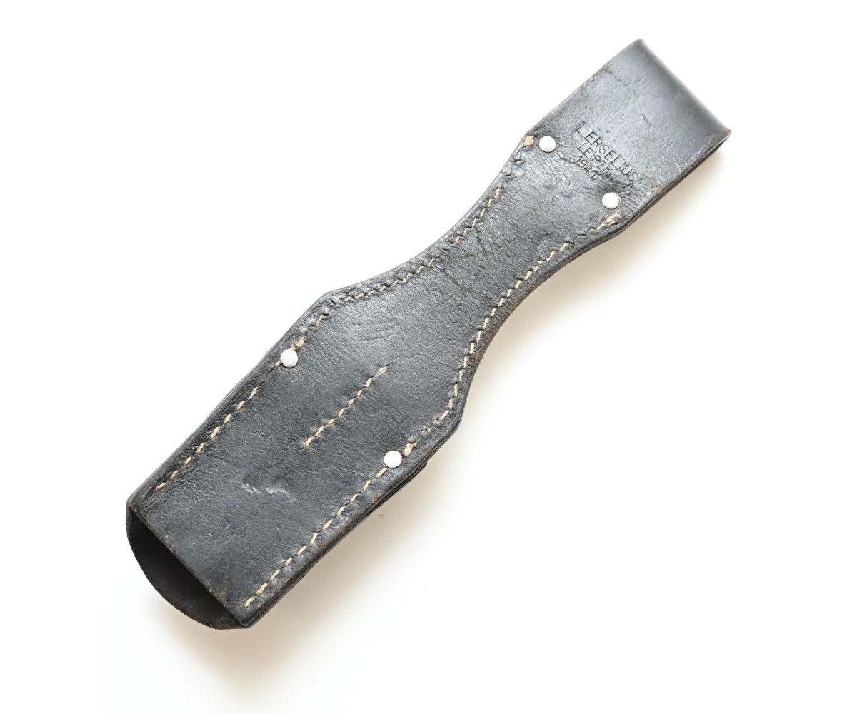 Wehrmacht K98 Bayonet Frog (1941) — image 3