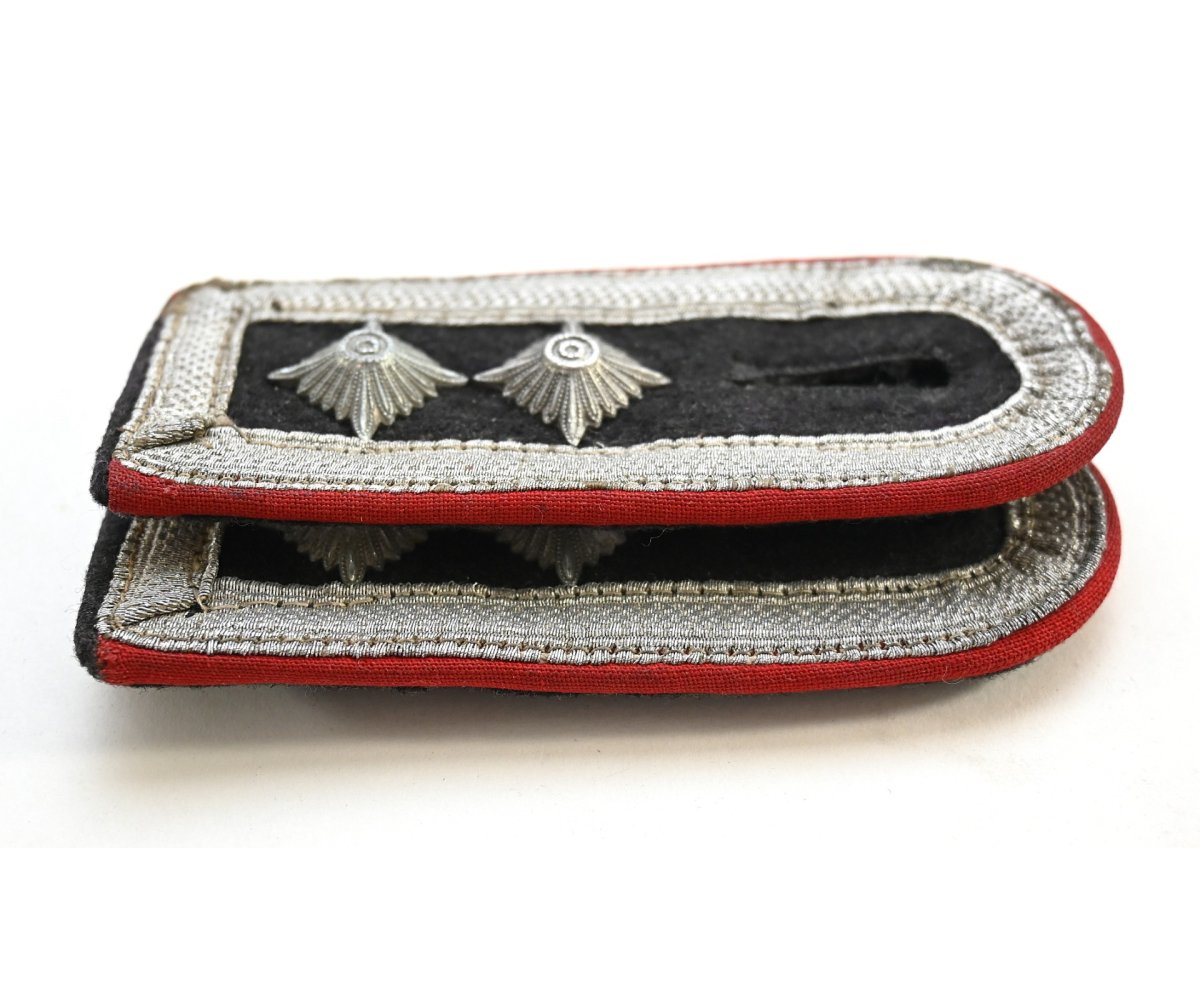 Luftwaffe Flak Obfw. Shoulder Straps — image 2