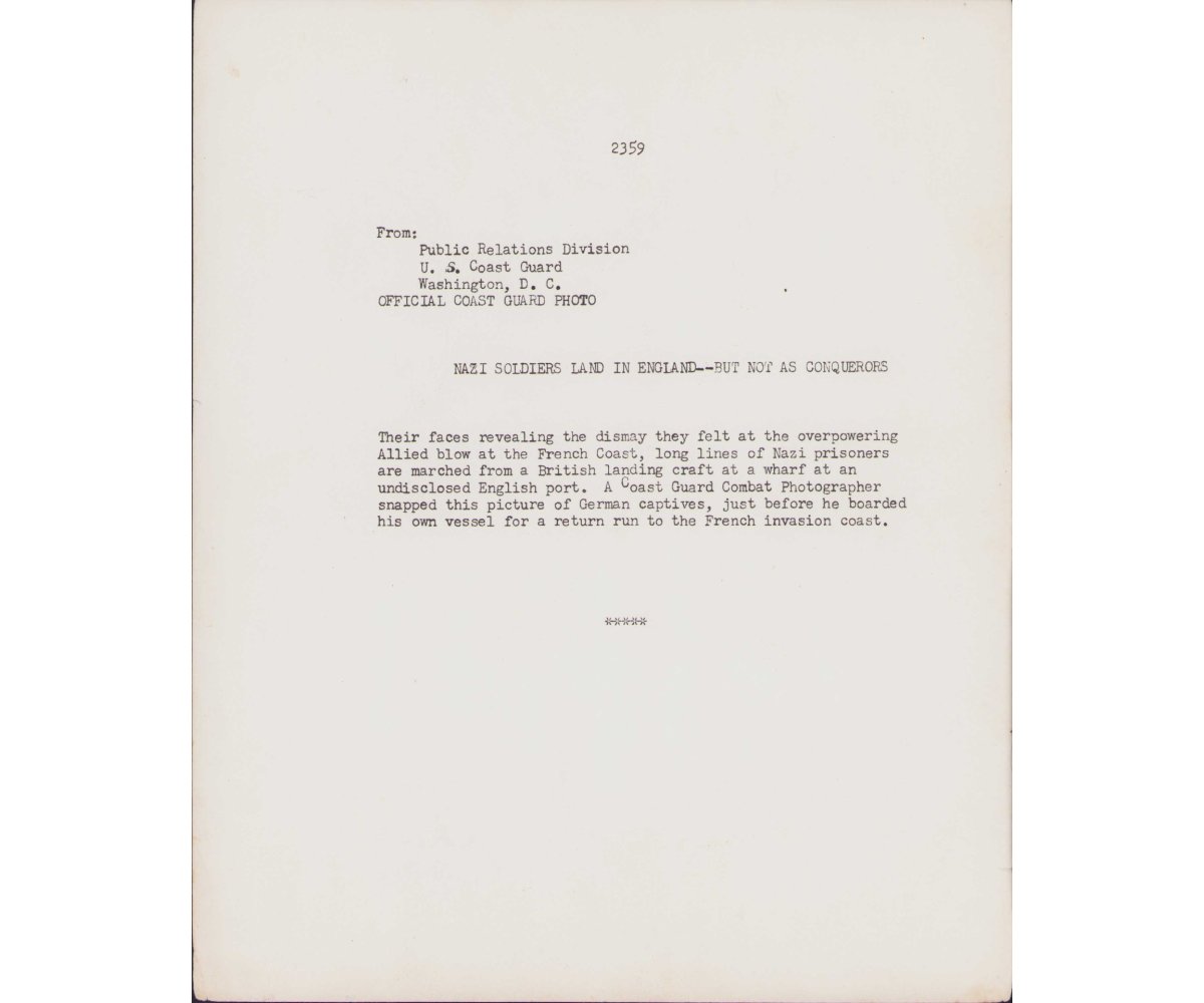 'Nazi Soldiers Land in England' US Press Photo — image 2