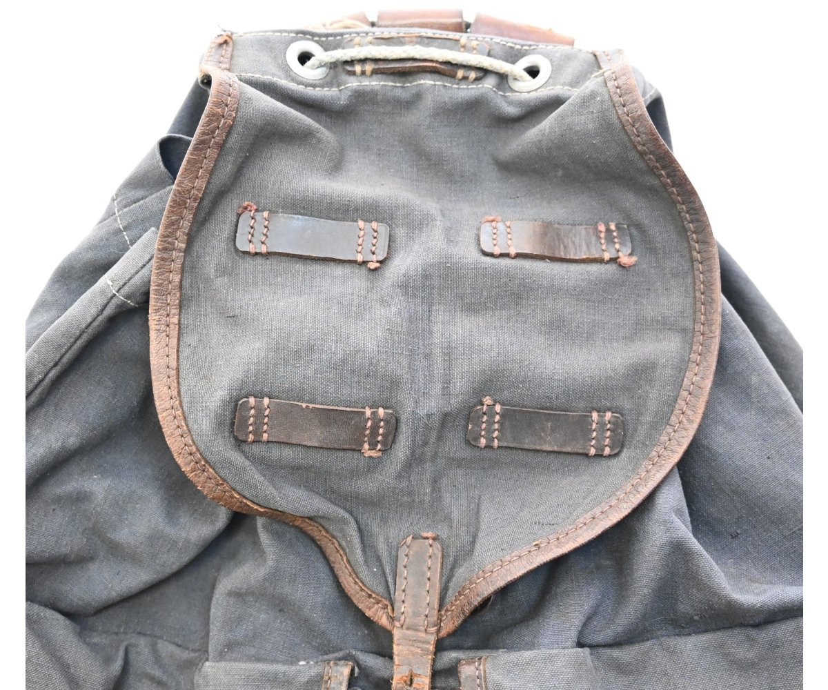 Blue Luftwaffe Rucksack (1937) — image 2