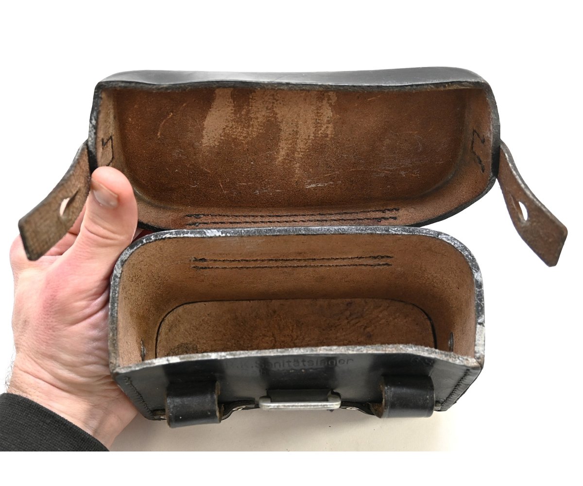 Black D.R.K. Medical Pouch (Babelsberg) — image 8