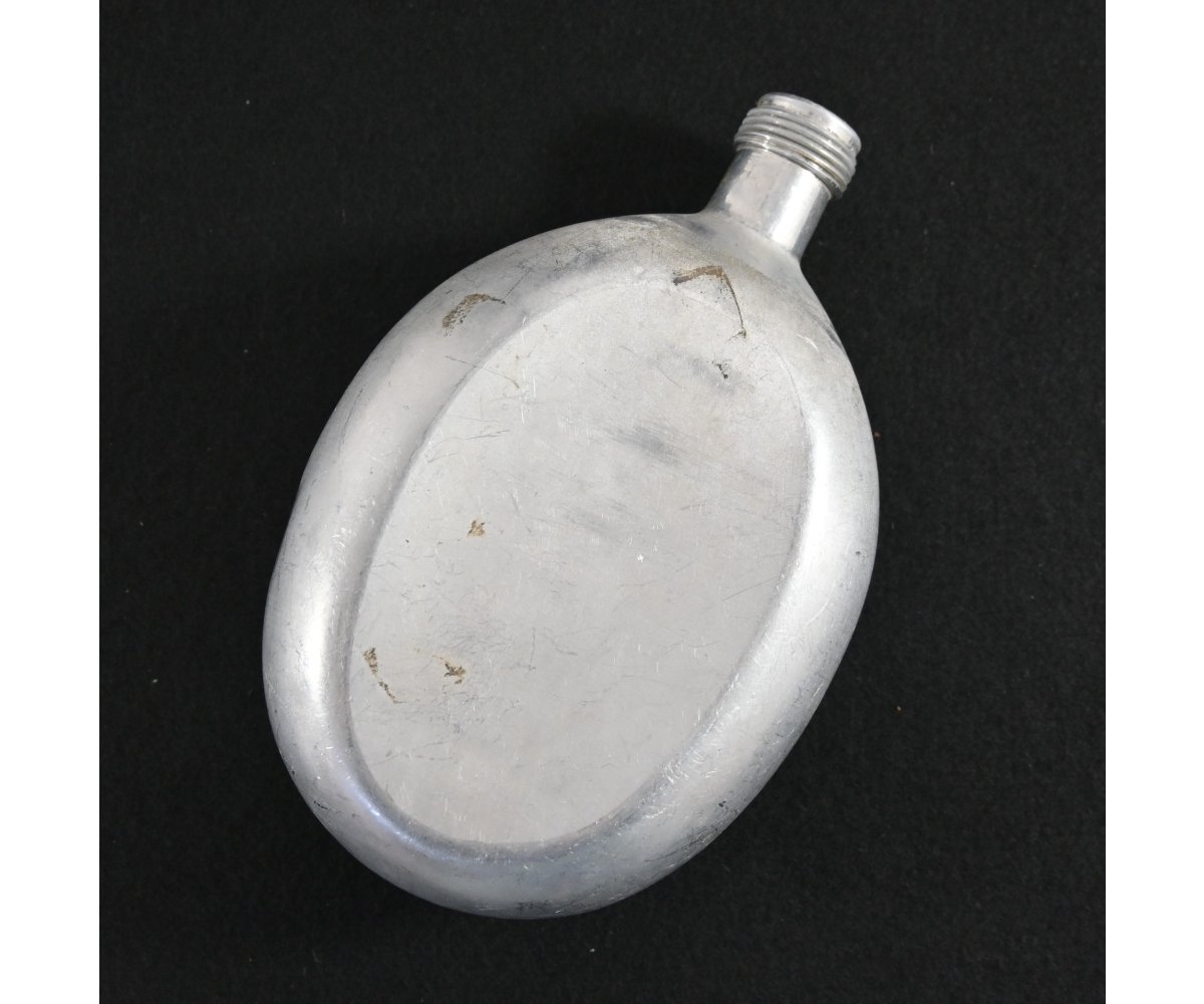 Wehrmacht 1lt. Canteen Bottle (HRE41) — image 3