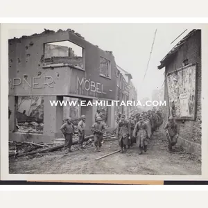 'Siegfried line POWs' US Press Photo