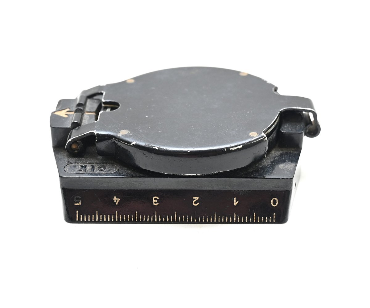 Wehrmacht Marschkompass (clk) — image 2