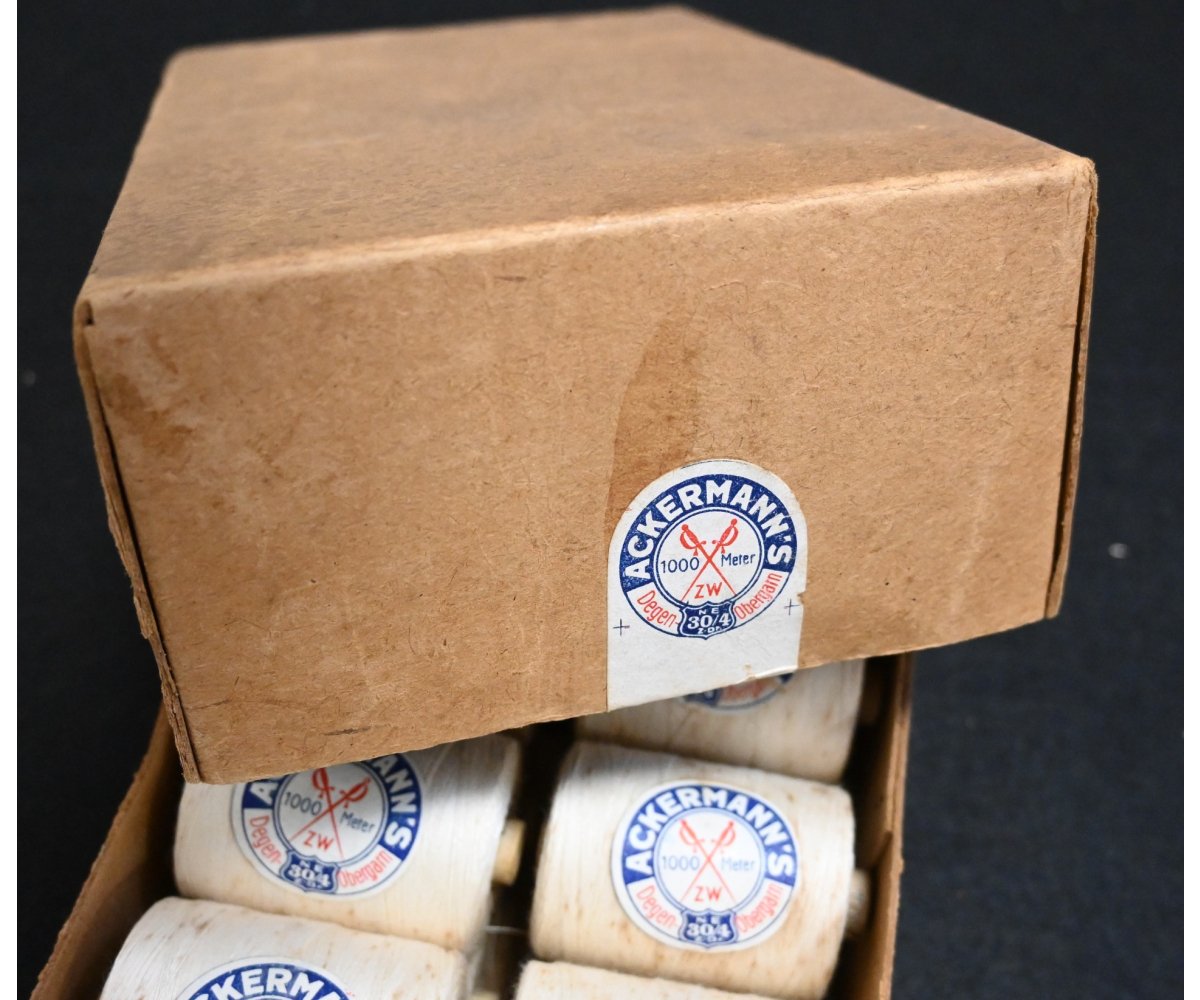 Wehrmacht 'Roh White' Sewing Thread Spool (1944) — image 8