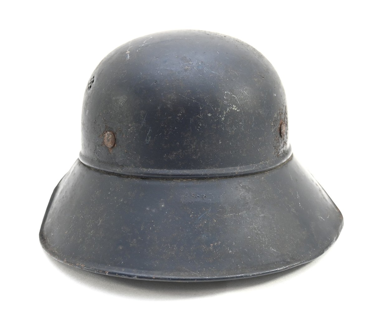 M38 Luftschutz Gladiator helmet — image 5