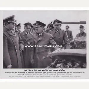 'Neuer Waffen' Bilderkasten Press Photo