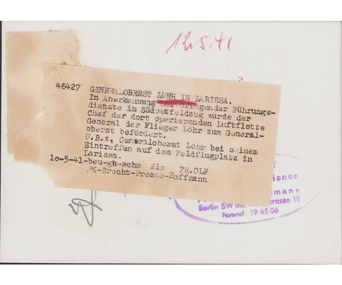 Ritterkreuzträger Generalob. Löhr Press Photo — image 2