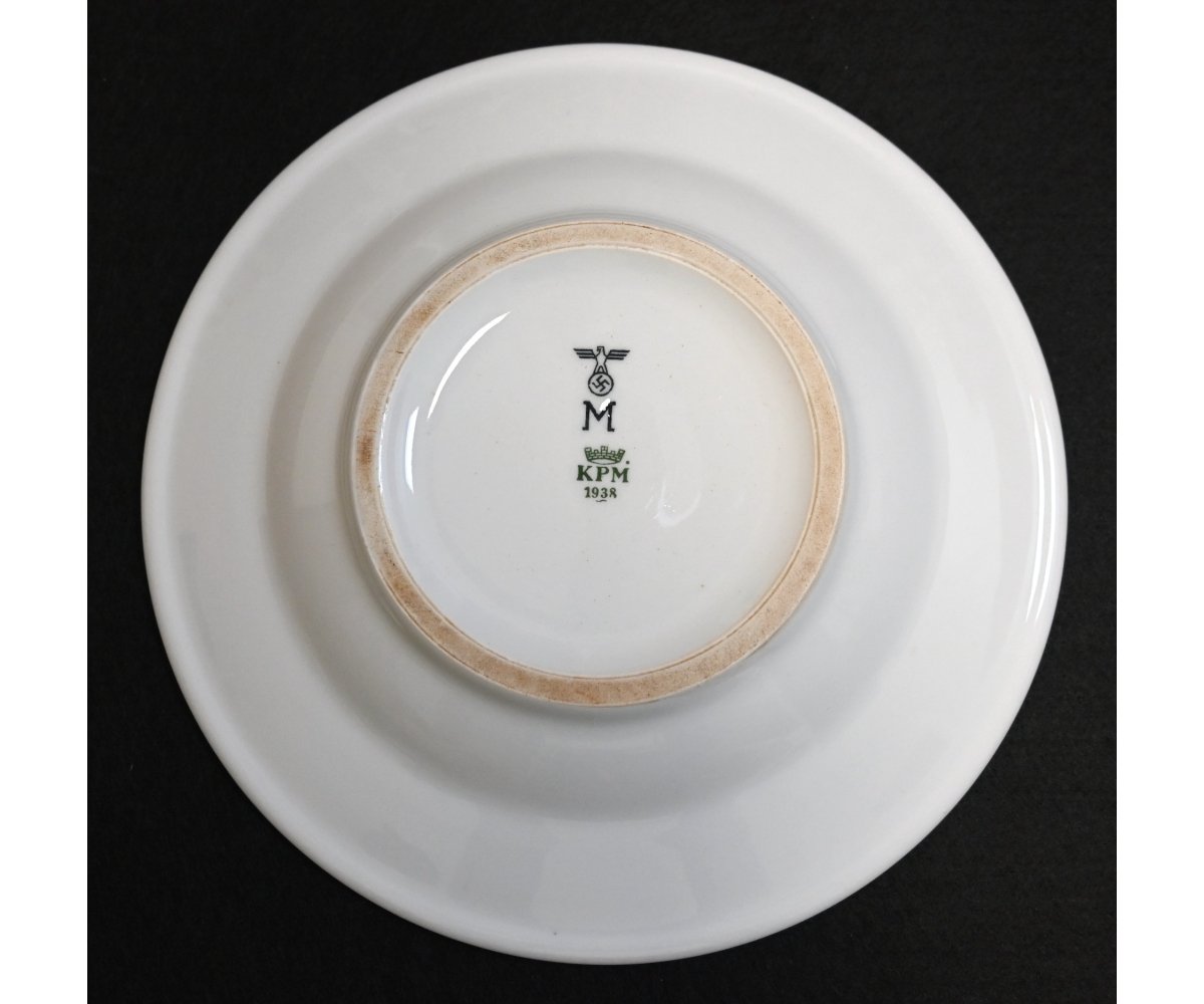 Rare Kriegsmarine 'Beambte' Soup Plate (KPM,1938) — image 3