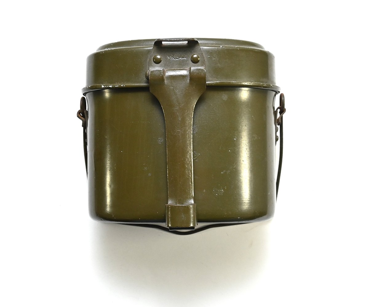 Matching Wehrmacht Kochgeschirr (MKL44) — image 2