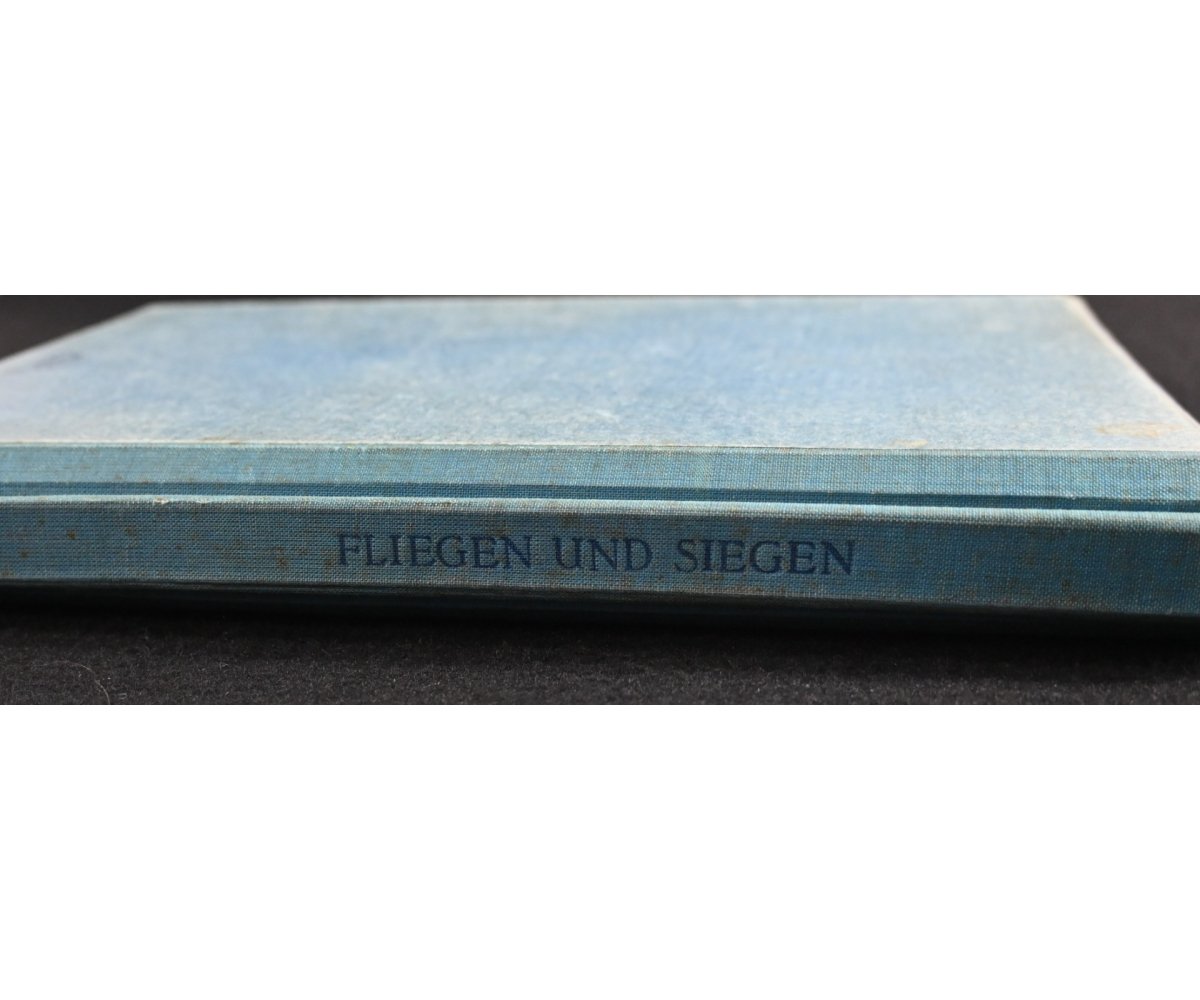 Rare LW 'Fliegen und Siegen' Raumbildalbum — image 3