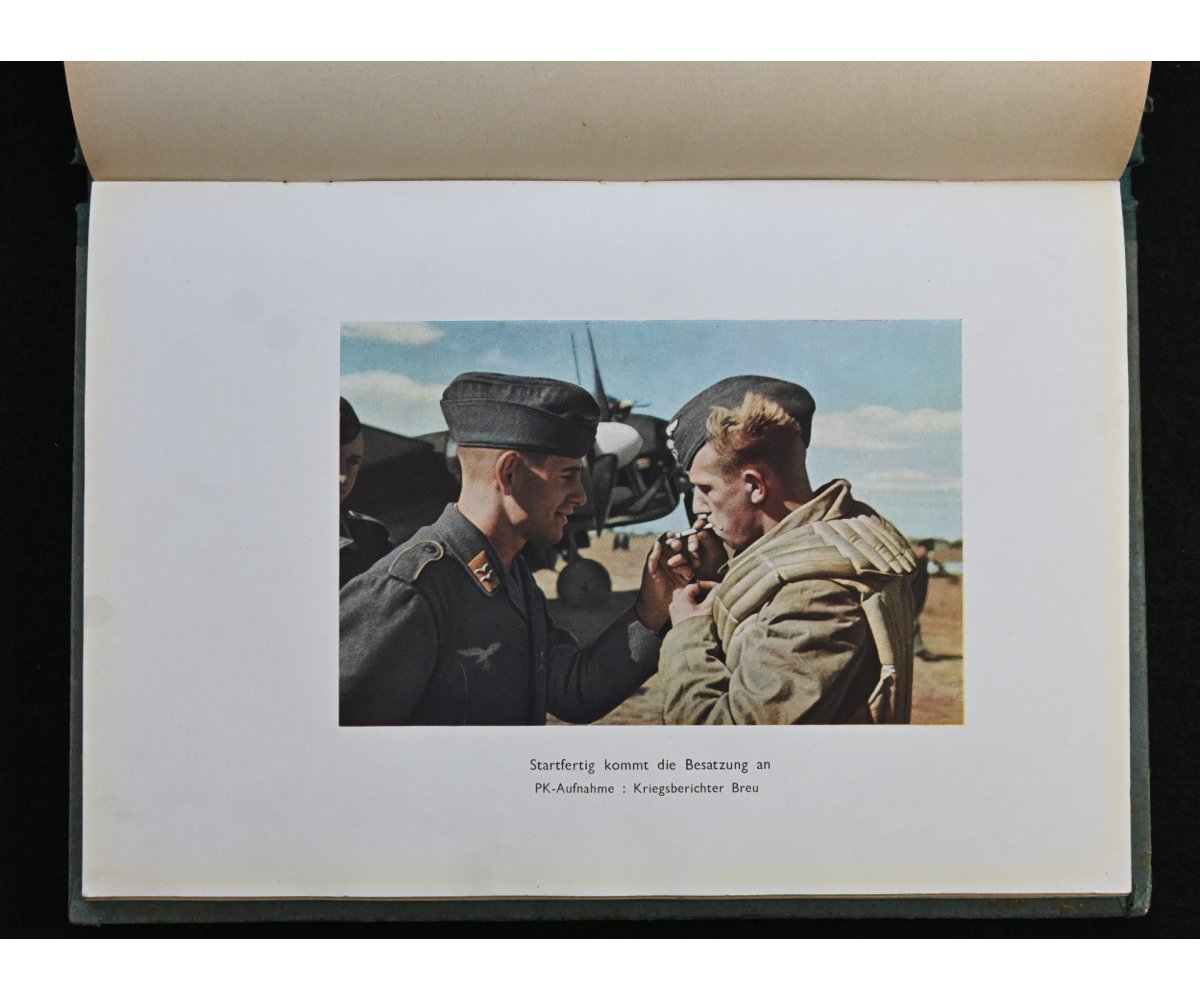 Rare LW 'Fliegen und Siegen' Raumbildalbum — image 7