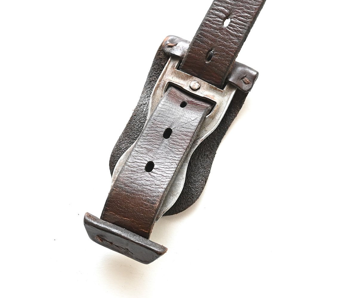 Lightweight Luftwaffe Y-Riemen 1939 (LBA) — image 3