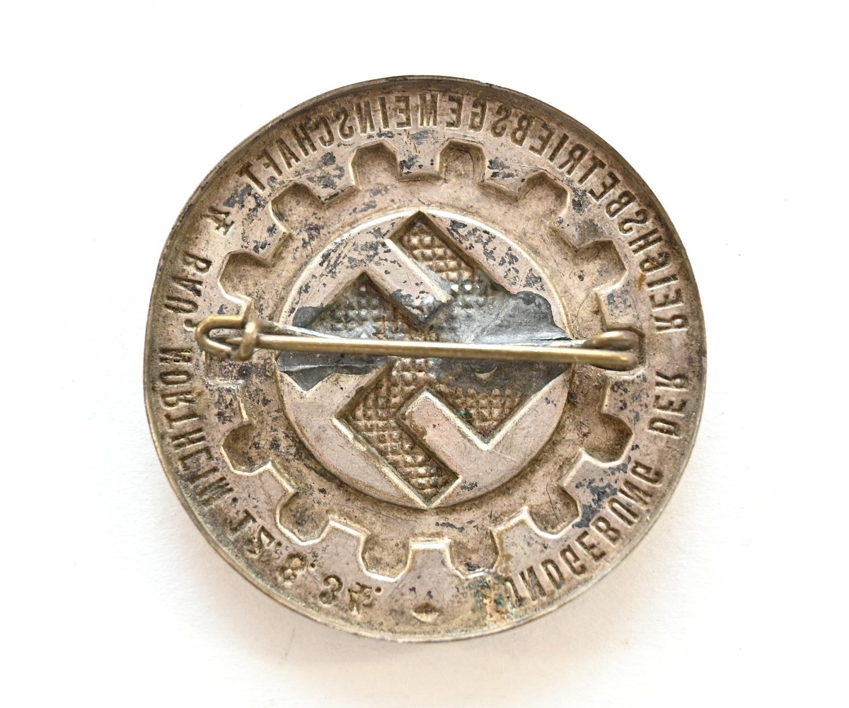 DAF Reichsbetriebs- gemeinschaft Northeim' Abzeichen — image 2