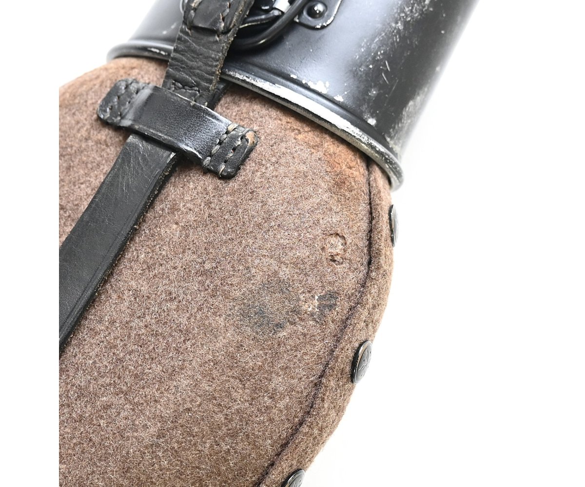 Matching! M31 Wehrmacht Canteen (E.E.F.35) — image 4