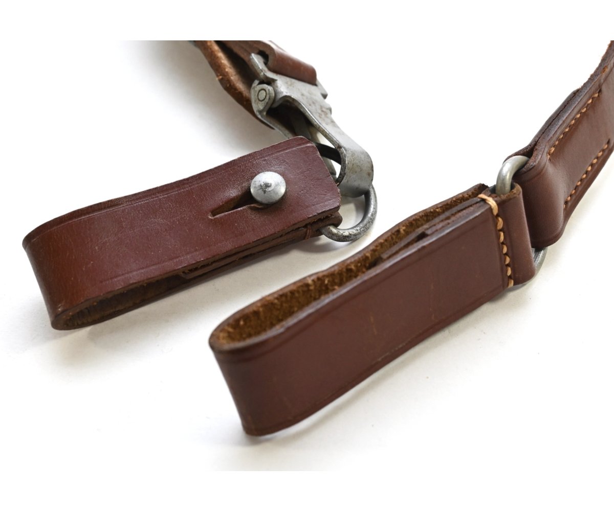 Brown Leather Officer's Cross Strap (RZM, L2/2189/38) — image 2