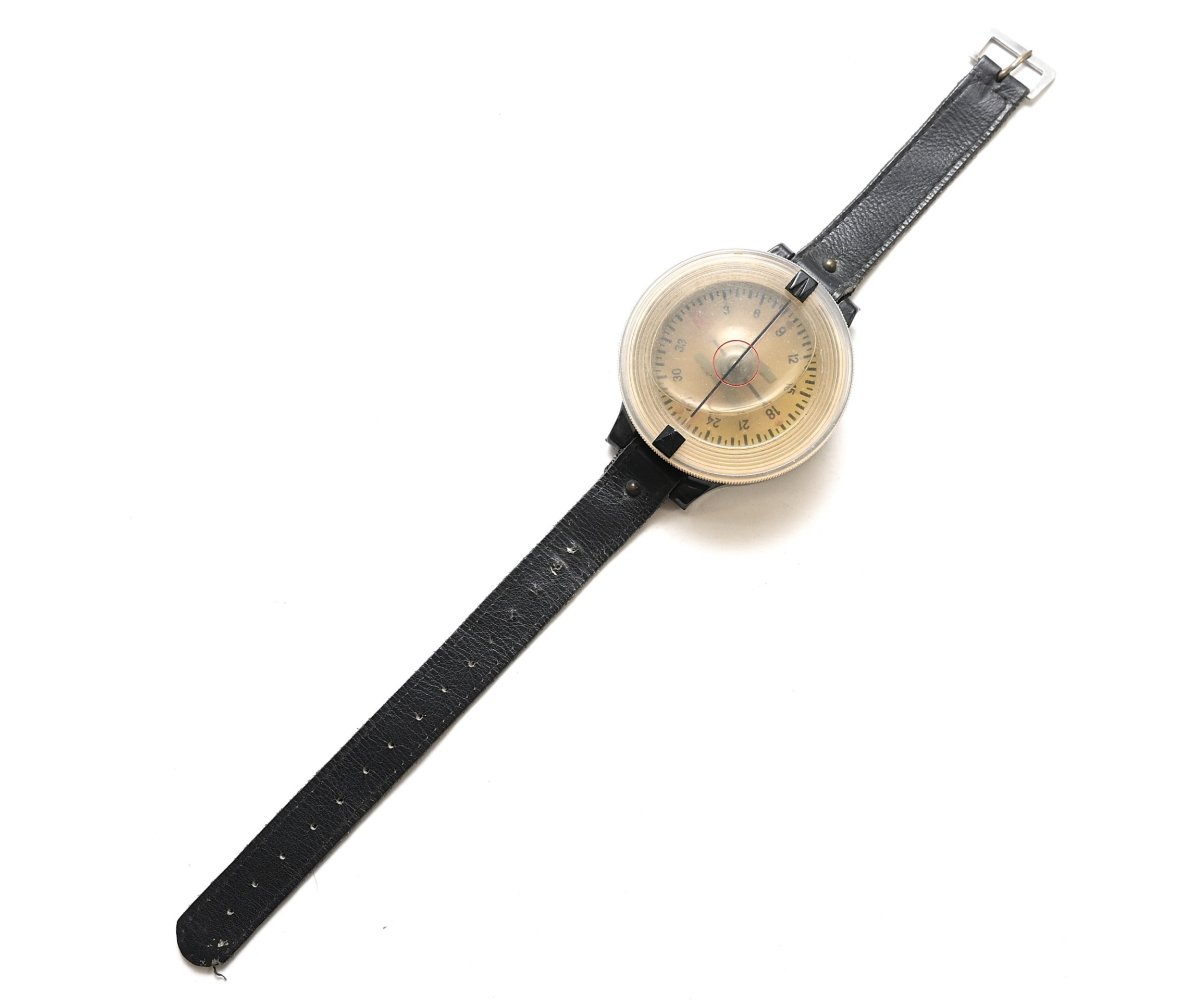 Luftwaffe Armbandkompass (AK39) — image 2