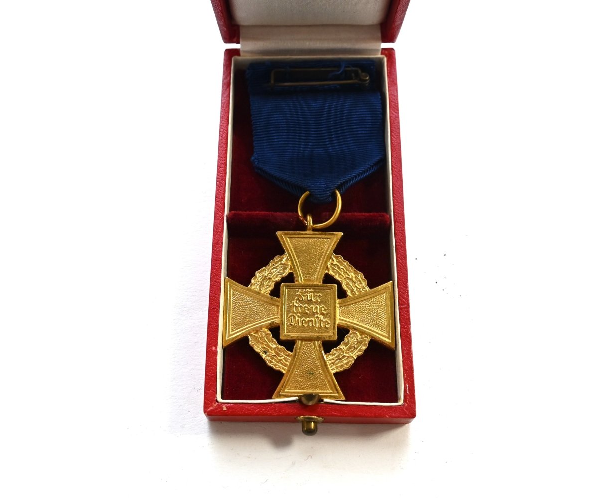 Treudienst-Ehrenzeichen für 40 Jahre — image 3