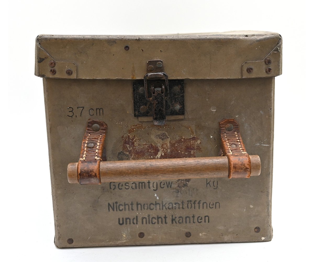 Cardboard 3,7cm Flak 18 Ammo Box — image 2