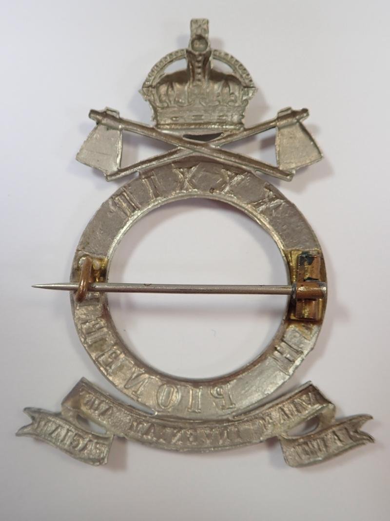 India: 32nd Sikh Pioneers Large Pagri Badge. — image 2