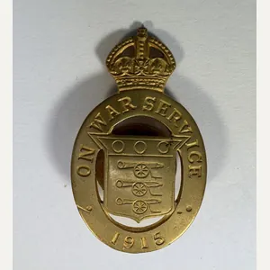 On War Service Lapel Badge 1915