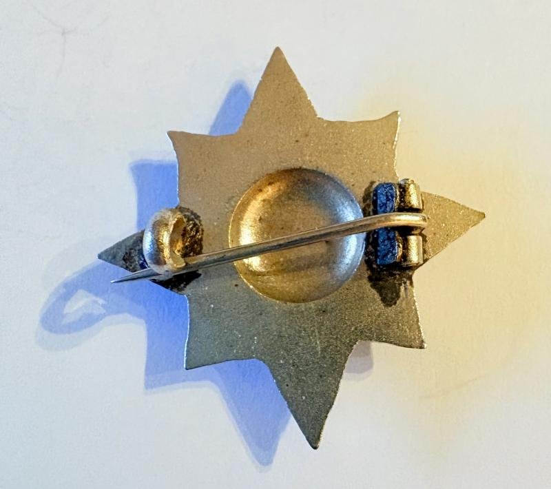 Irish Guards Sweetheart Brooch — image 2