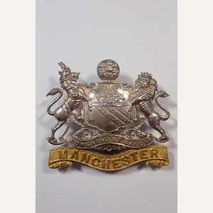 Manchester Regiment First Pattern Officers (1898-1923) Cap Badge.