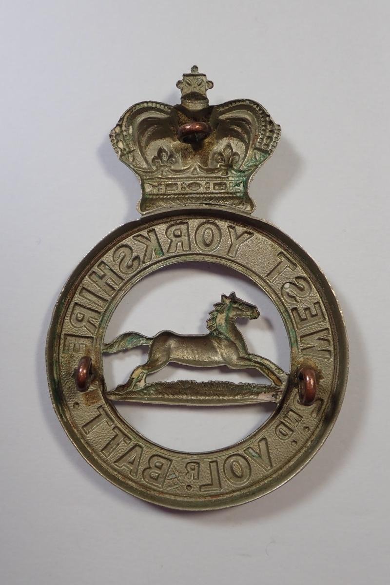 2nd Volunteer Battalion West Yorkshire Regiment Victorian Glengarry Badge. — image 2