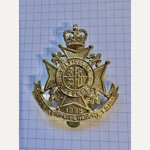 Canadian Cap Badge. Voltigeurs de Quebec