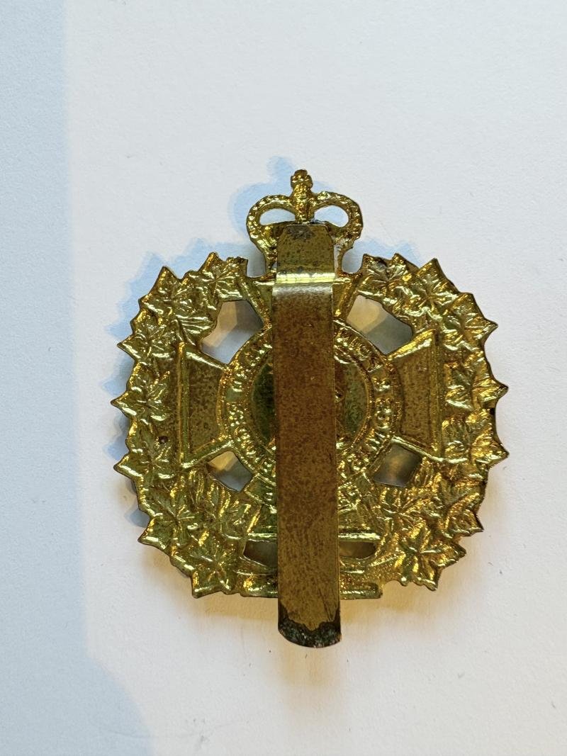 Canadian Cap Badge. Hastings & Prince Edward's Reg't — image 2