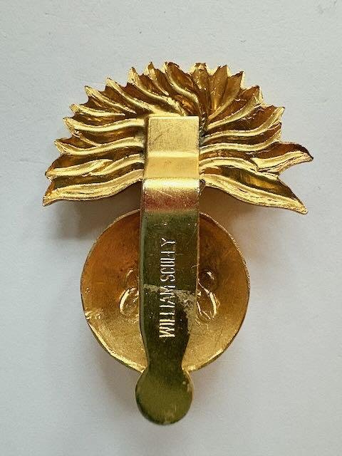 Canadian Cap Badge. Canada Grenadier Guards — image 2