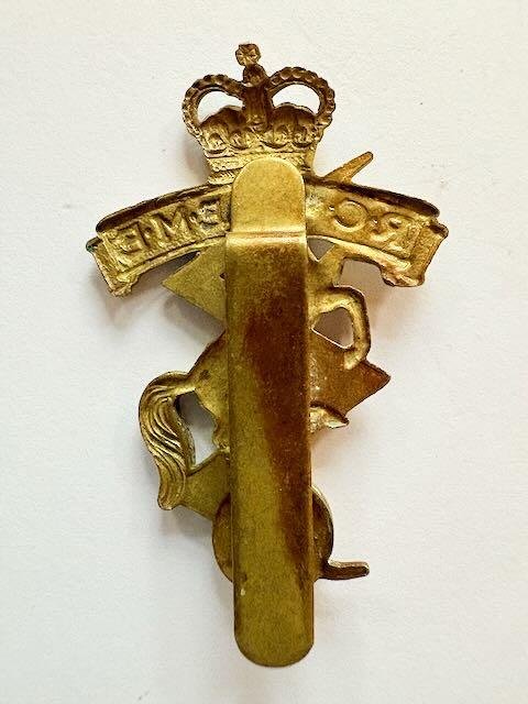 Canadian Cap Badge. R.C.E.M.E — image 2