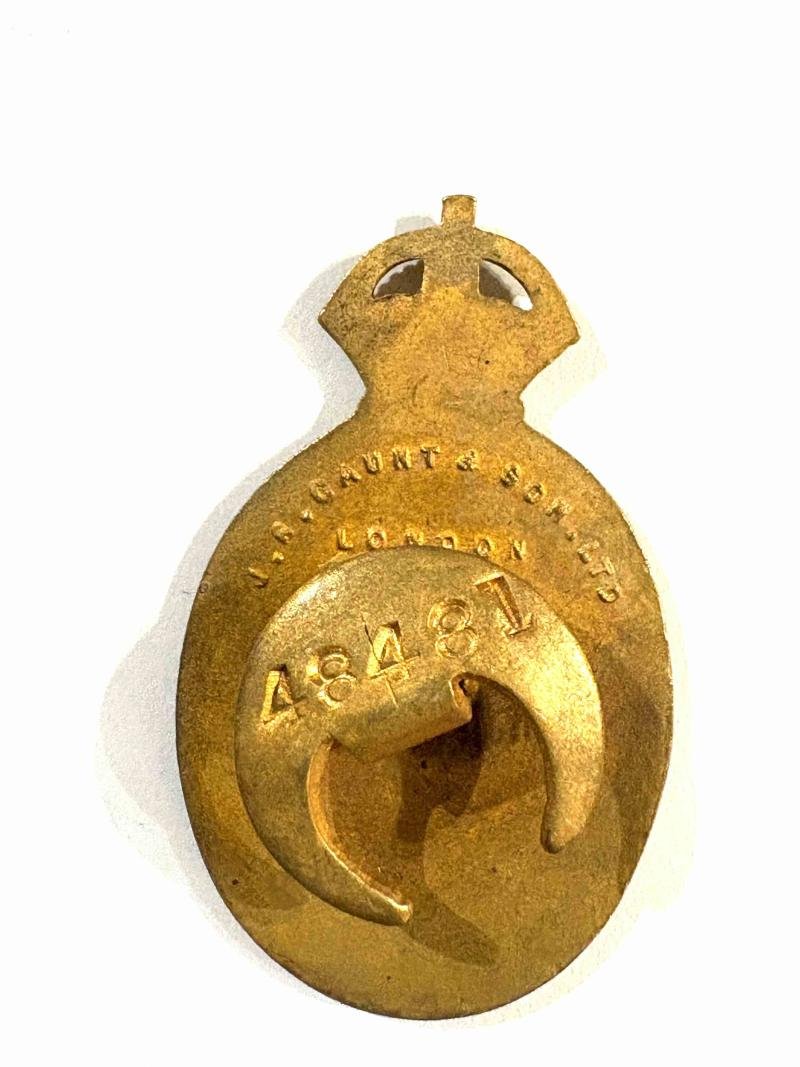 WW1 On War Service 1915 munition workers enamel badge — image 2