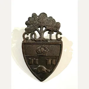 Canadian OTC Cap Badge University of Toronto. COTC K.C