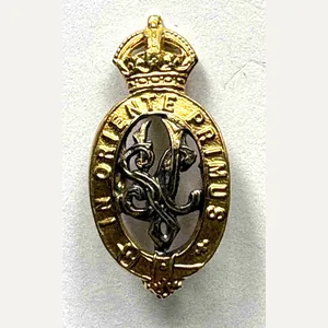 Scarce Singapore Volunteers Gilt & Silver Collar Badge